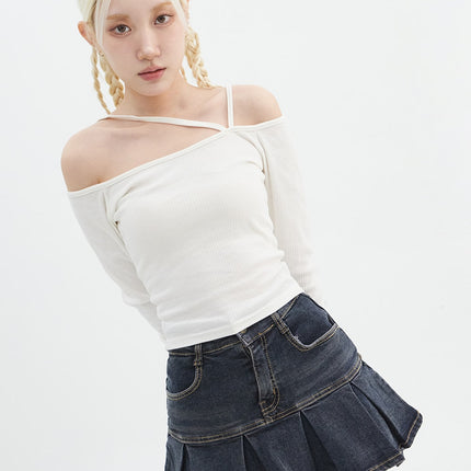 asymmetrical-neck-off-shoulder-crop-tee-in327 / White