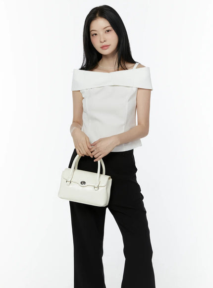 chic-off-shoulder-sleeveless-blouse-iu503 / White