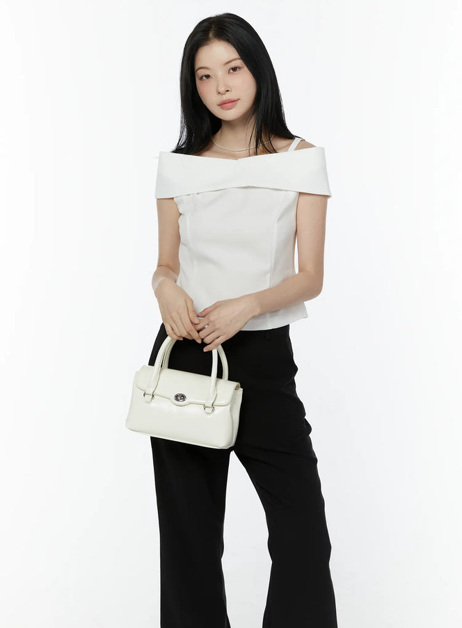 chic-off-shoulder-sleeveless-blouse-iu503 / White