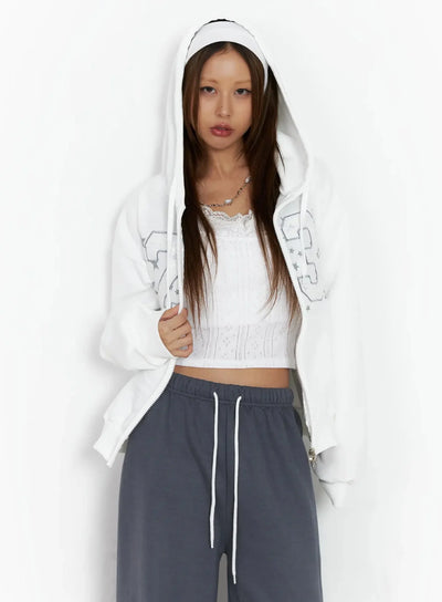 number-graphic-zip-up-hoodie-in528 / White