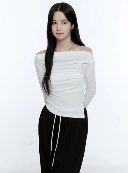 chic-off-shoulder-long-sleeve-top-cg512 / White