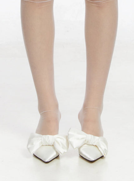 big-bow-mule-stiletto-pumps-im506 / White