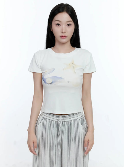 river-graphic-crop-top-cl530 / White