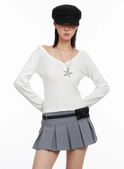 v-neck-eyelet-long-sleeve-top-is515 / White