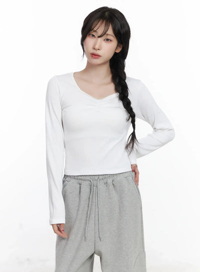 shirring-heart-neck-long-sleeve-top-cj527 / White