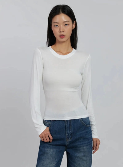 slim-round-long-sleeve-top-ij508 / White