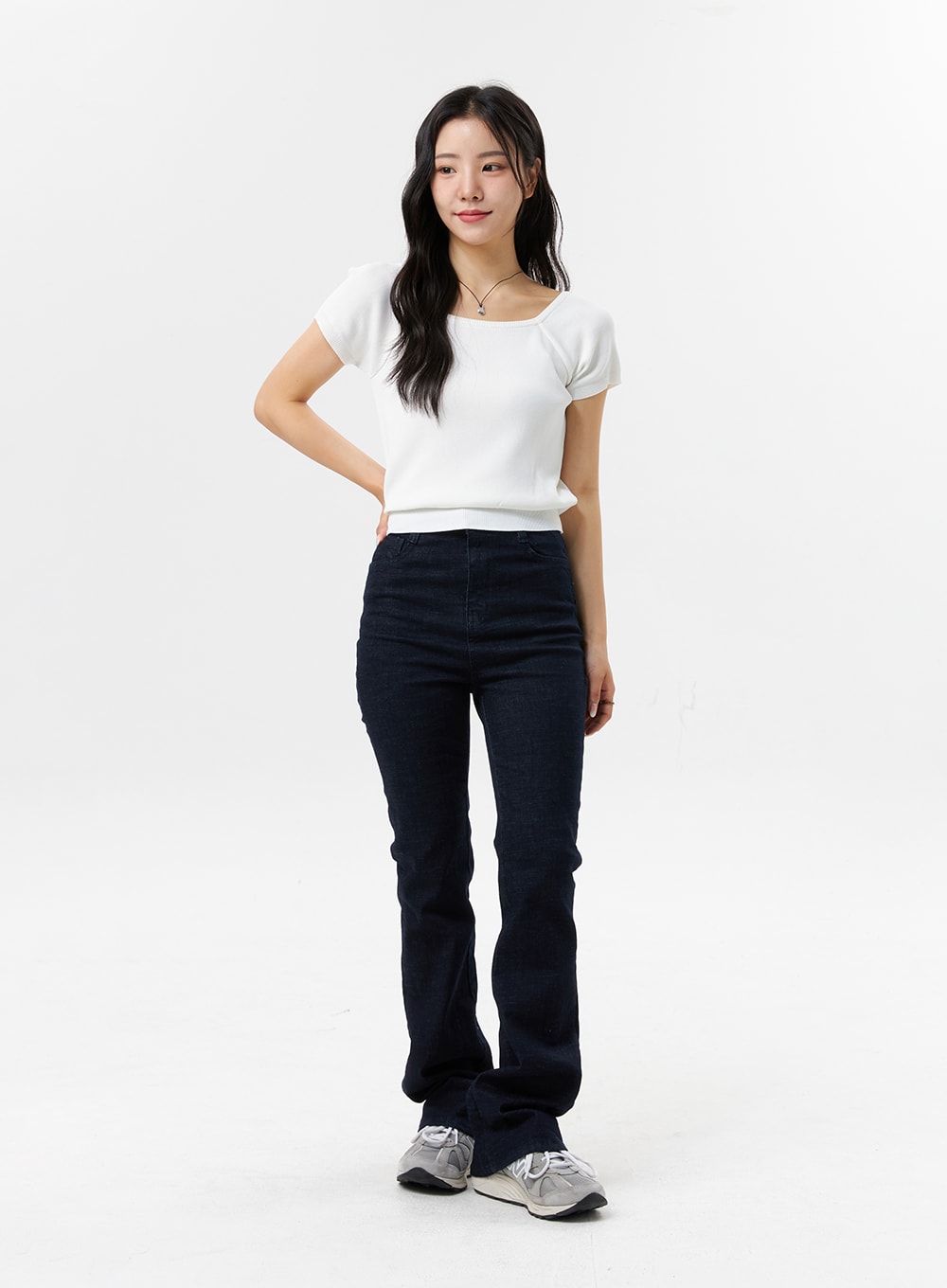 slim-fit-bootcut-pants-ol319