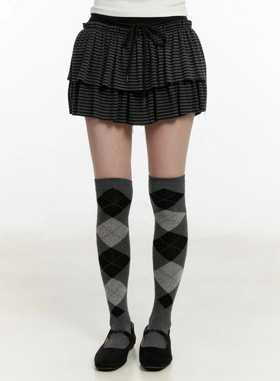 striped-ruffle-mini-skirt-cm510 / Black