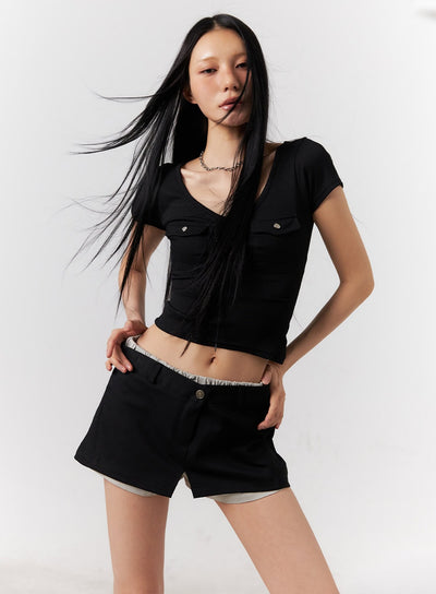 pocket-eyelet-crop-top-cy528 / Black