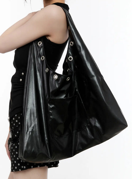 grommet-eyelet-detail-tote-cl504 / Black