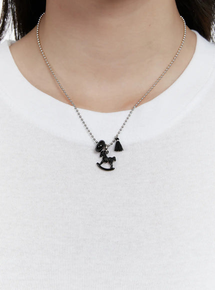 rocking-horse-tassel-necklace-f502 / Black