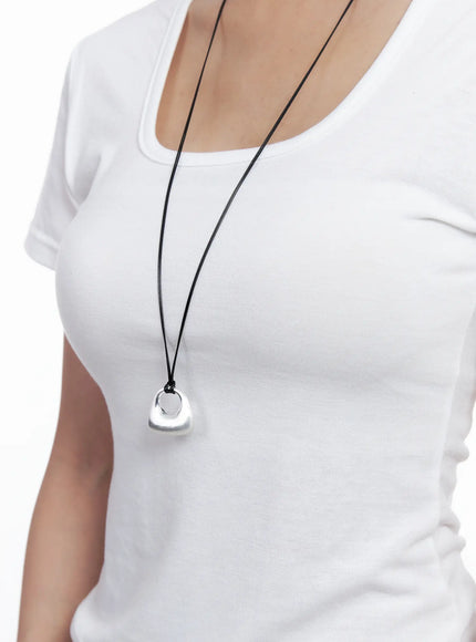 two-way-charm-pendant-necklace-cl514 / Black