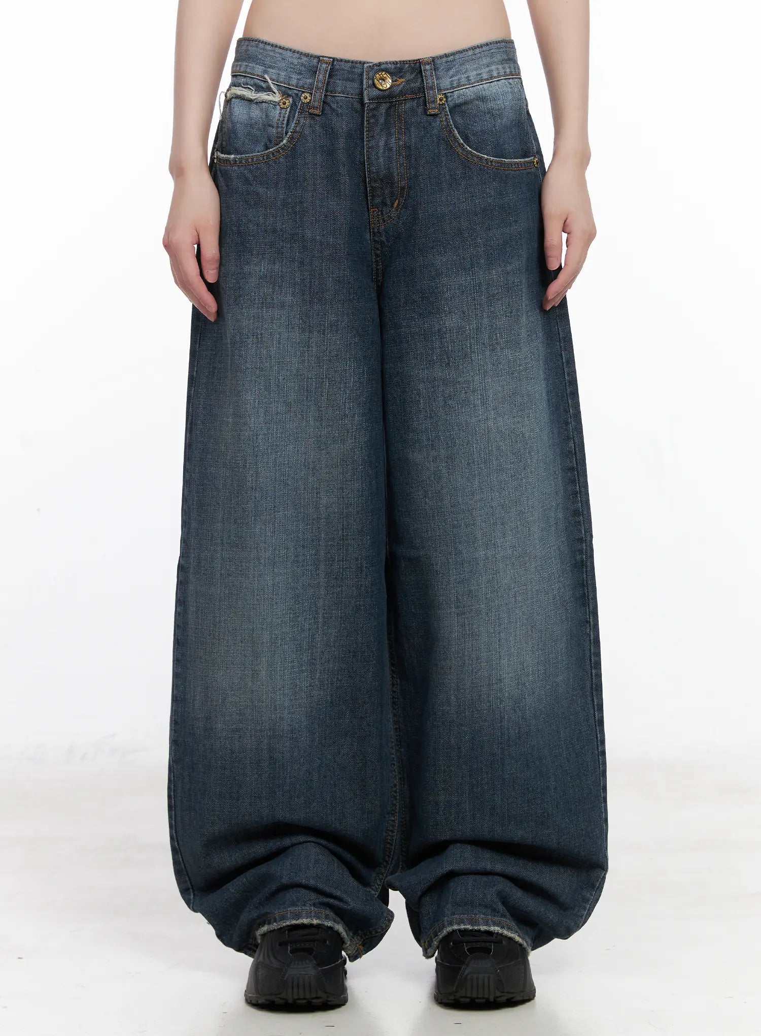 elowyn-low-rise-baggy-jeans-cn510 / Blue