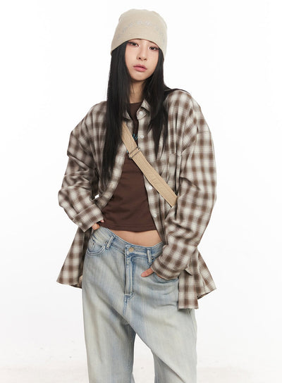 oversized-plaid-print-button-down-shirt-ca514 / Brown