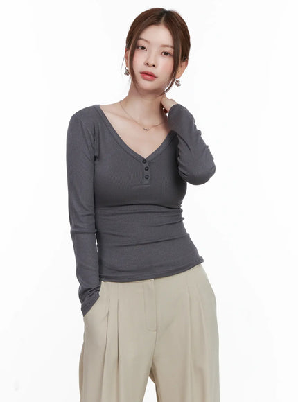 slim-fit-henley-neck-long-sleeve-top-cg521 / Dark gray