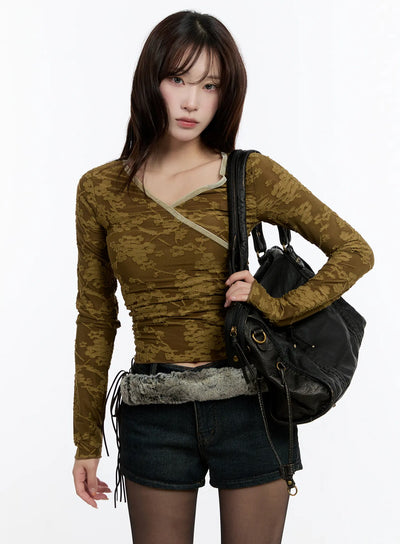 velvet-lace-v-neck-long-sleeve-top-cn524 / Dark green