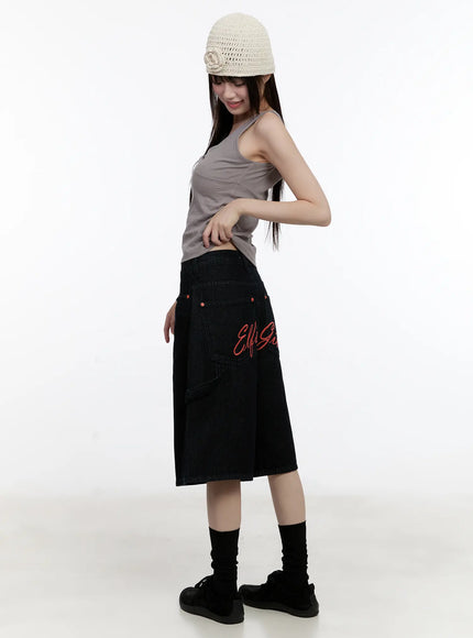 red-text-graphic-embroidered-jorts-cl504