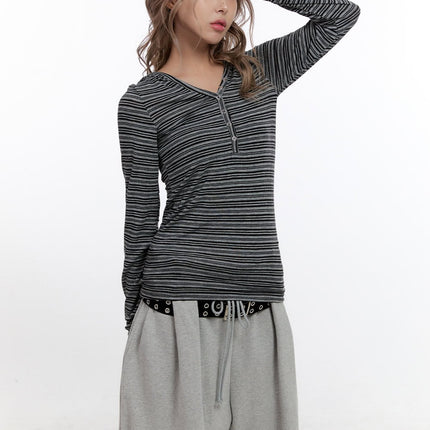 stripe-hooded-button-up-top-cn425 / dark gray