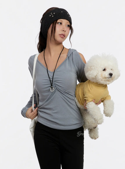 cut-out-shirred-hoodie-cn527 / Gray