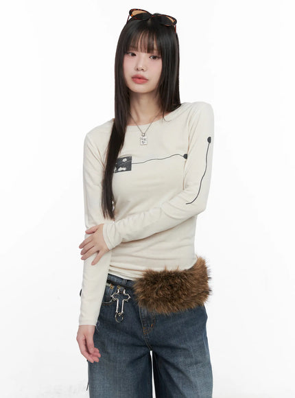 u-neck-graphic-long-sleeve-cn510 / Light beige