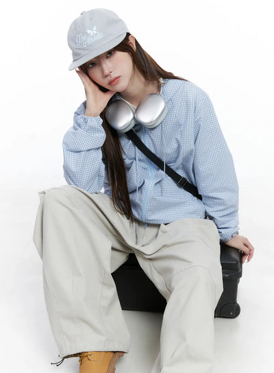 gingham-lightweight-windbreaker-jacket-cg529 / Light blue