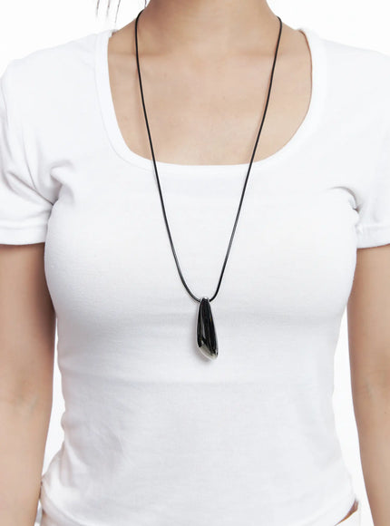 long-charm-pendant-necklace-cl514