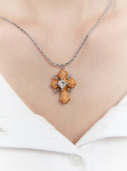 Rustic Cross Pendant Necklace CM505