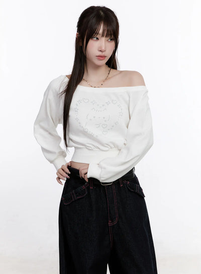 Cat Print Off-Shoulder Cropped Sweatshirt CO501 / white