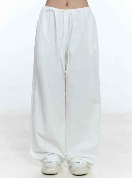relaxed-fit-drawstring-pants-cg507 / White
