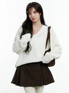 oversized-v-neck-sweater-cd523 / White