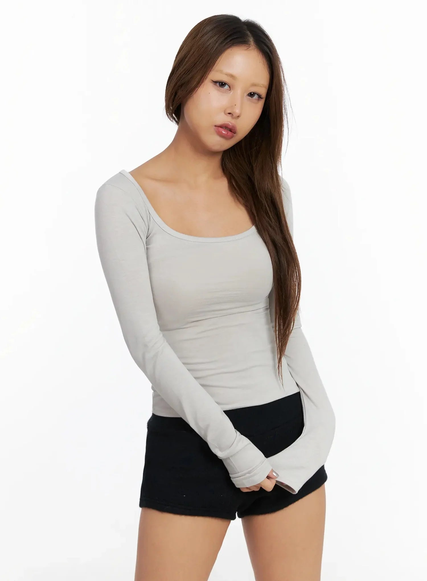 basic-square-neck-long-sleeve-top-in528