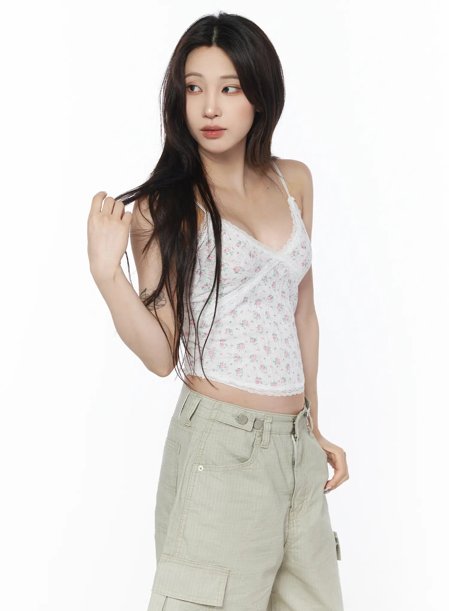 floral-lace-trim-v-neck-cami-tank-cu503