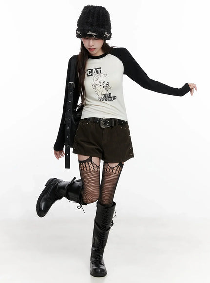 cat-graphic-raglan-top-in503