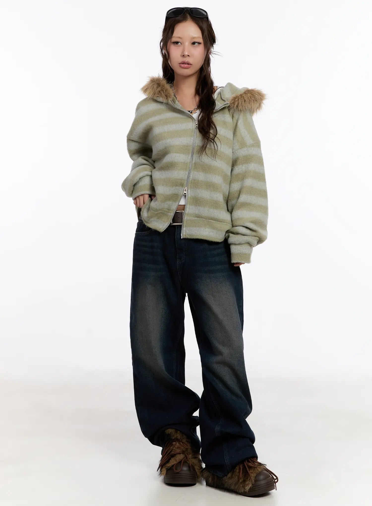 auro-fleece-lined-wide-leg-jeans-cn527