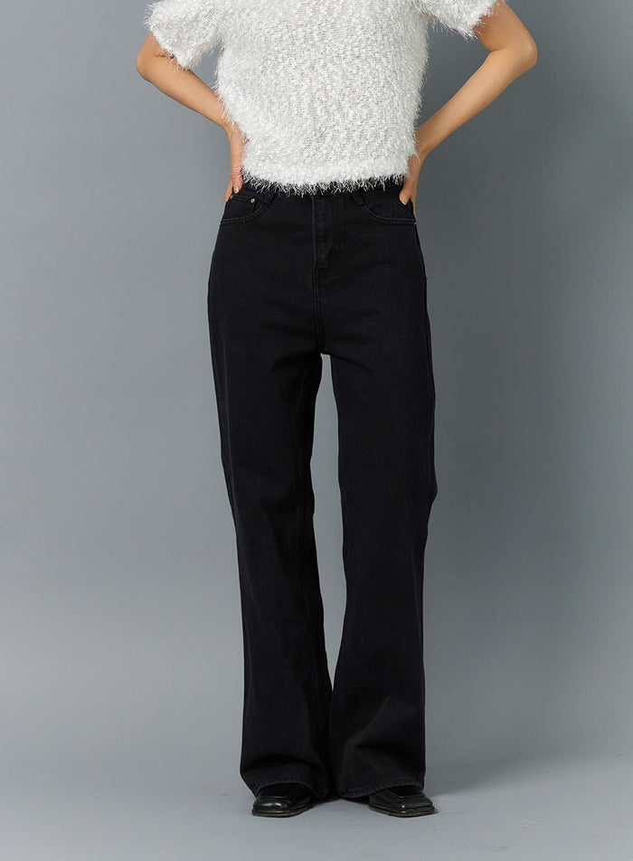 flare-pants-on320