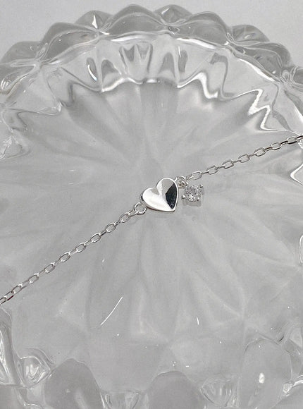 woolf-heart-drop-line-bracelet-iu506