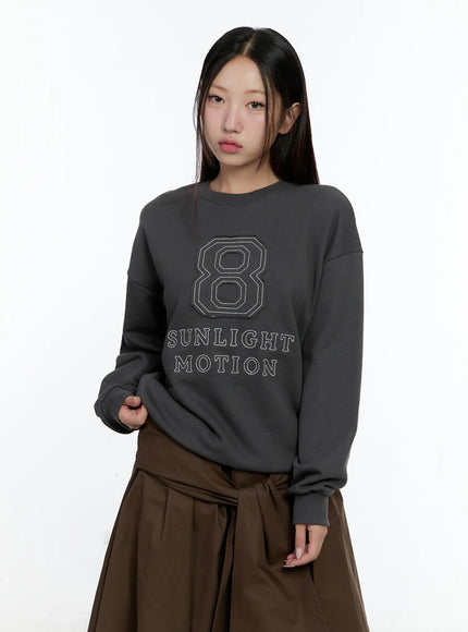 embroidered-graphic-oversized-sweatshirt-cs518