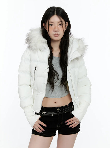 cropped-faux-fur-hood-puffer-jacket-cn517