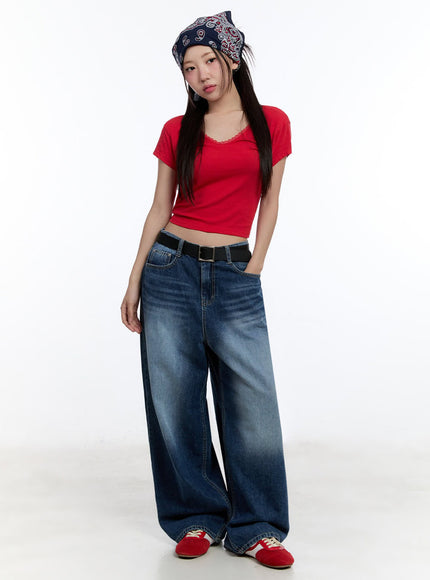 lace-backless-crop-top-iu503