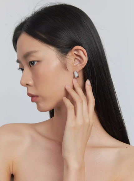 karena-square-earrings-iu512