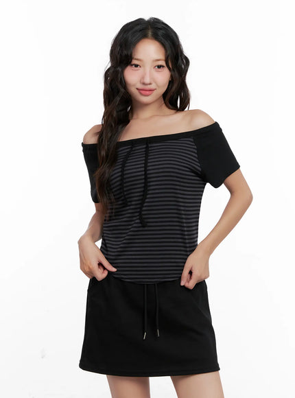 striped-off-shoulder-tee-cl518 / Dark gray