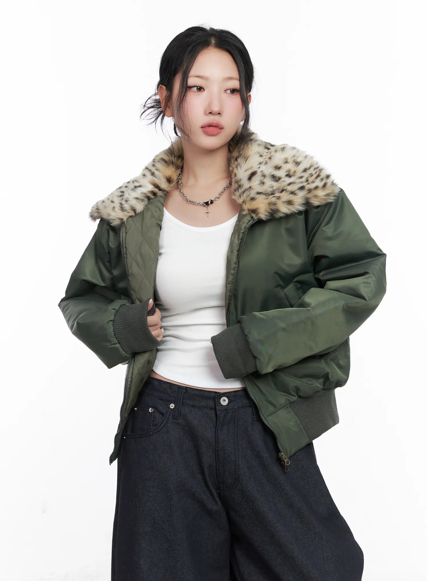 cozy-faux-fur-collar-bomber-jacket-cn514