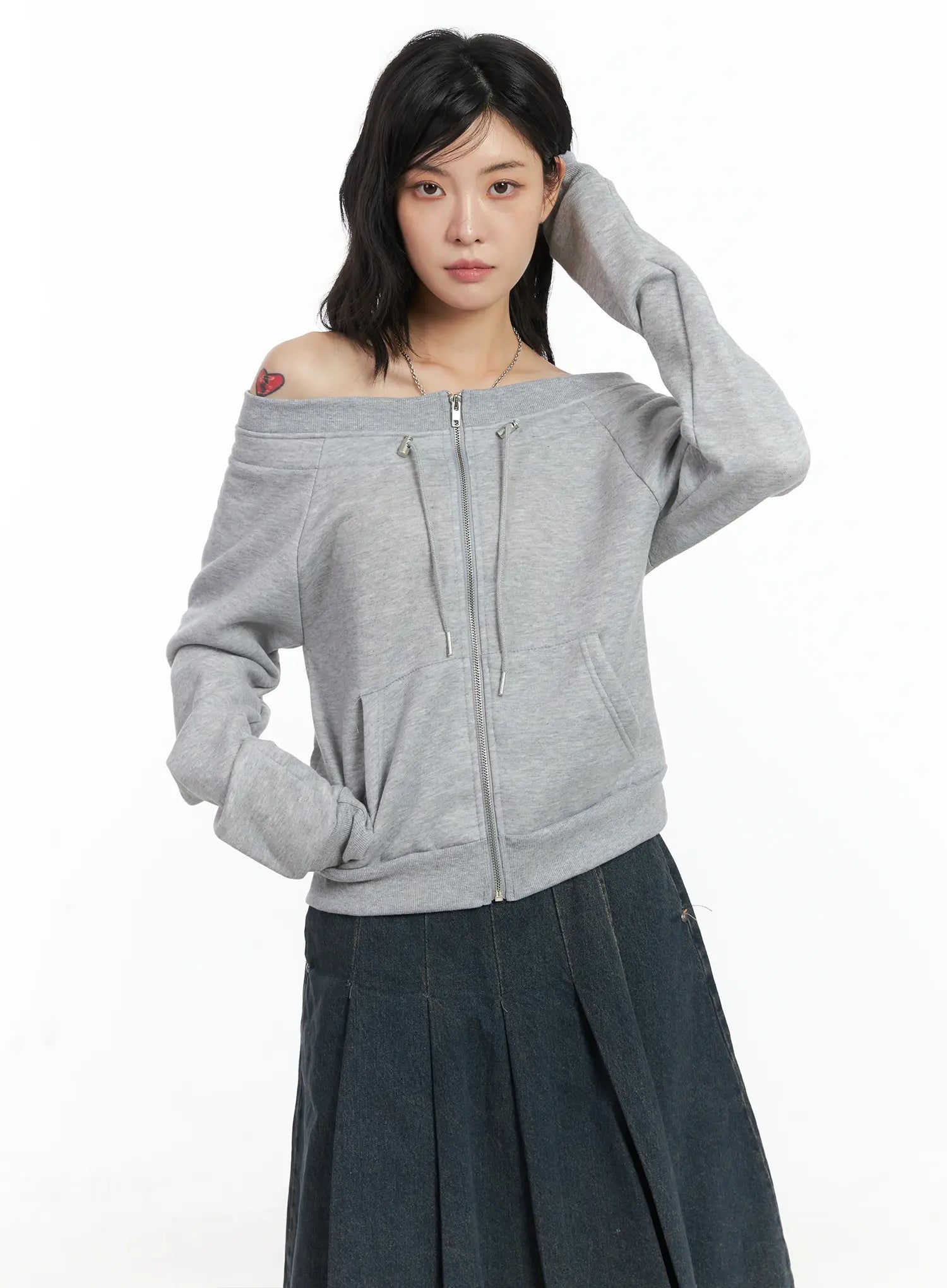 off-shoulder-zip-up-sweatshirt-cn528