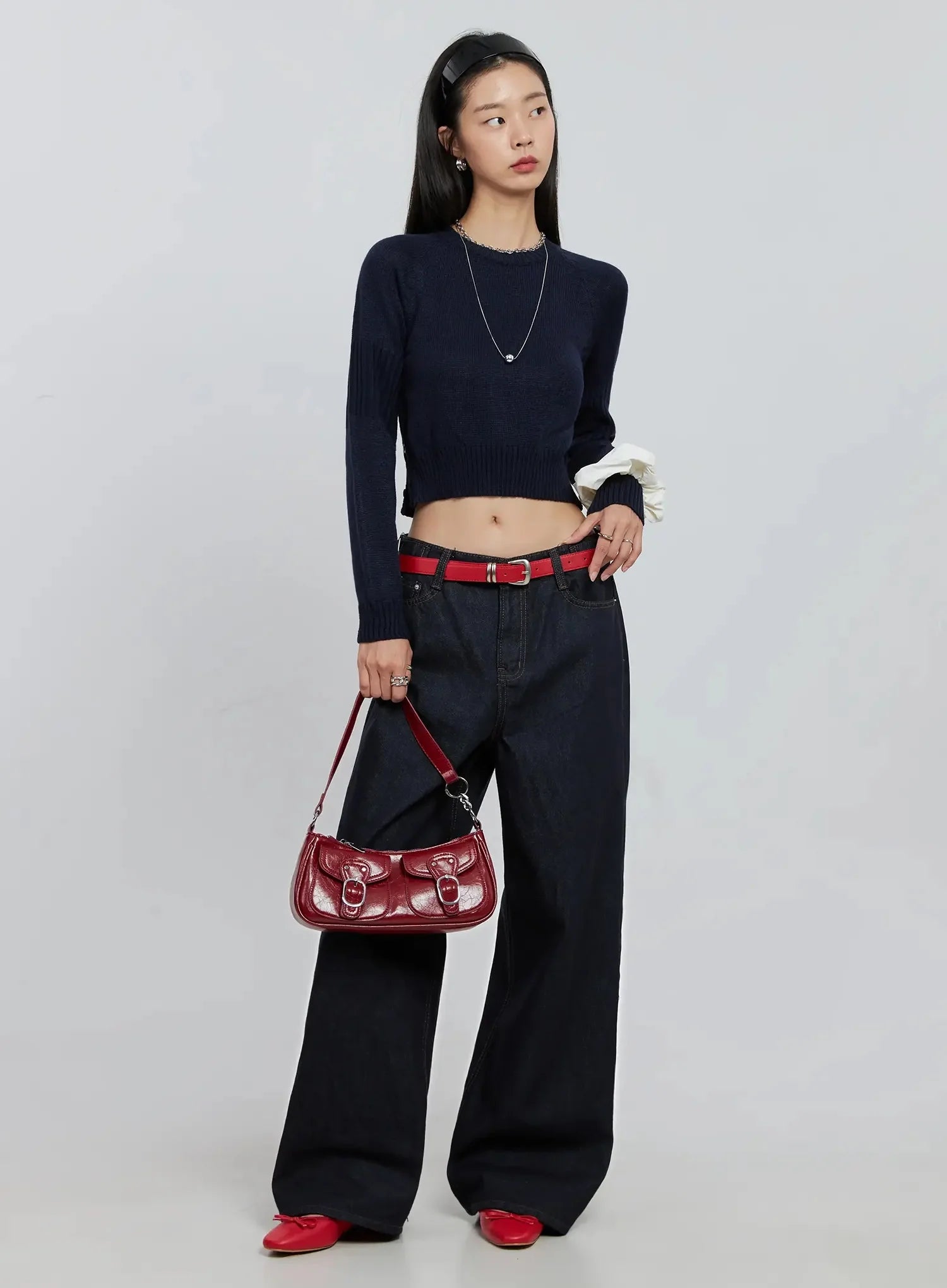 soobin-side-button-wide-leg-jeans-io530