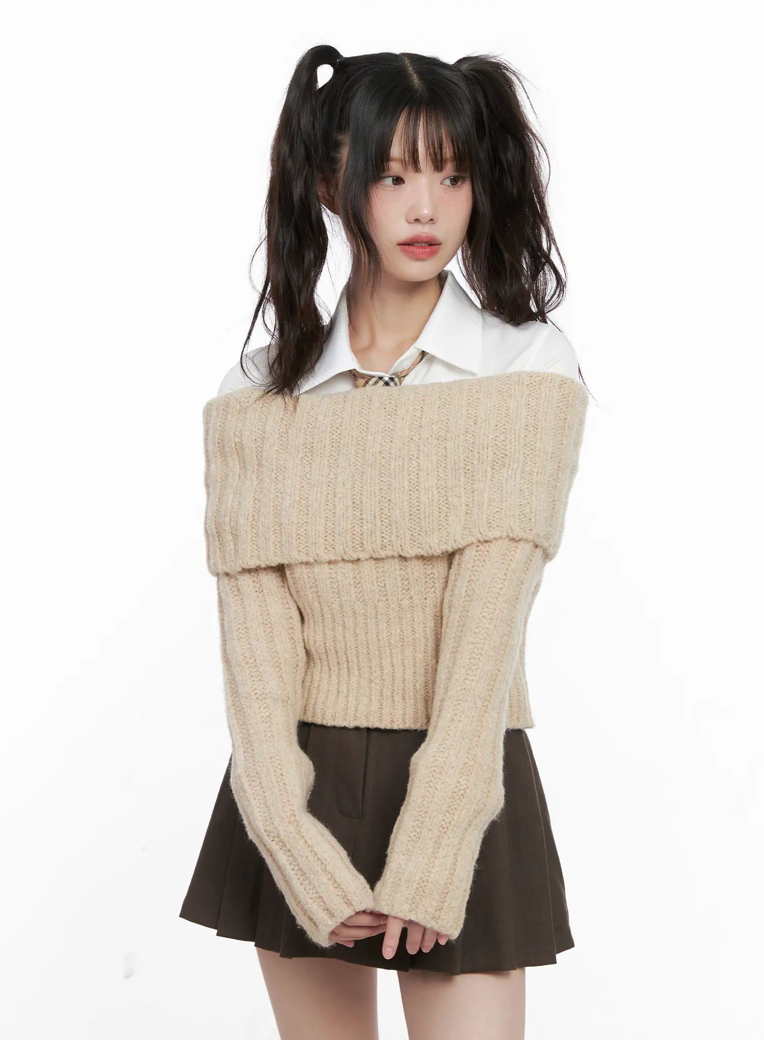 crop-off-shoulder-knit-sweater-cn510