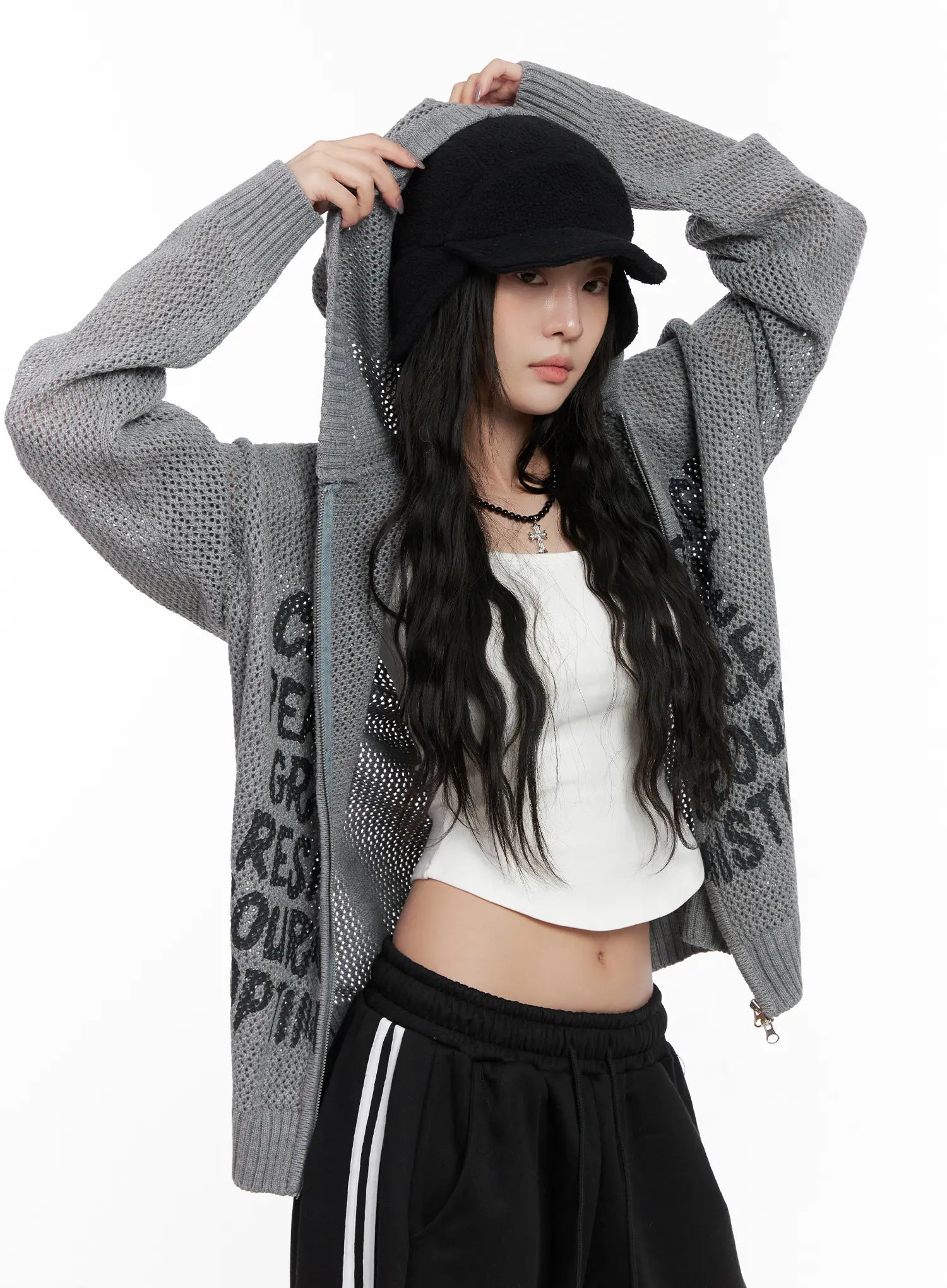 oversized-graphic-knit-zip-up-hoodie-cn512