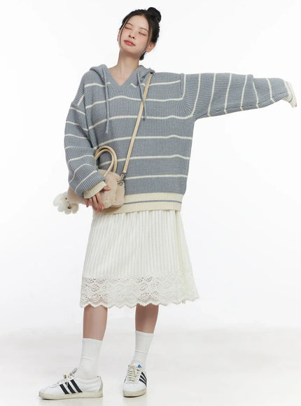 oversized-striped-knit-hoodie-cj520