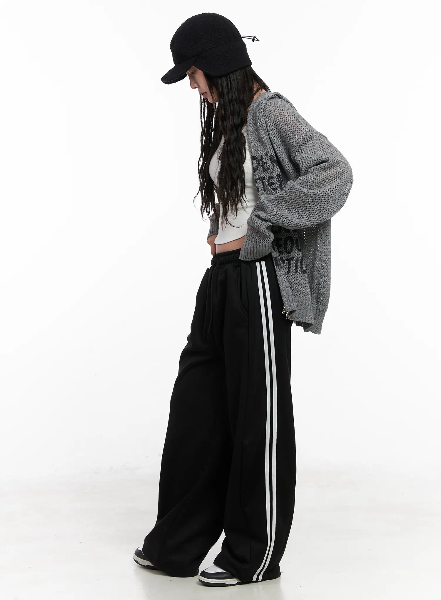 cozy-wide-leg-track-sweatpants-cn512