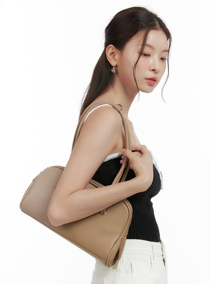 faux-leather-solid-shoulder-bag-ol417 / Beige