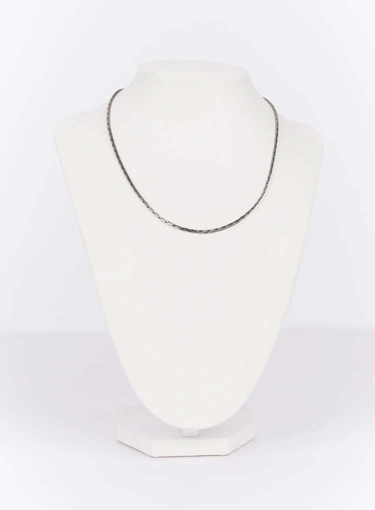 sleek-chain-necklace-in514